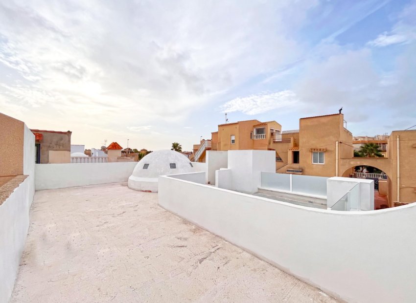 Resale - Townhouse -
Orihuela Costa - Playa Flamenca