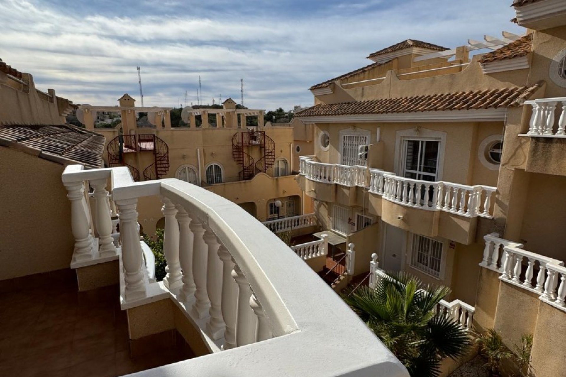 Resale - Townhouse -
Orihuela Costa - Villamartin