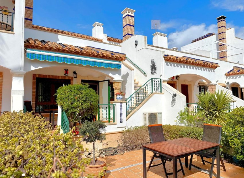 Resale - Townhouse -
Orihuela Costa - Villamartin