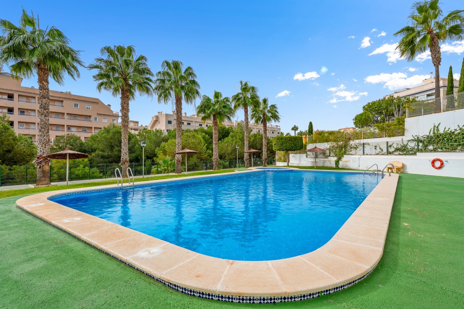 Resale - Townhouse -
Orihuela Costa - Villamartin