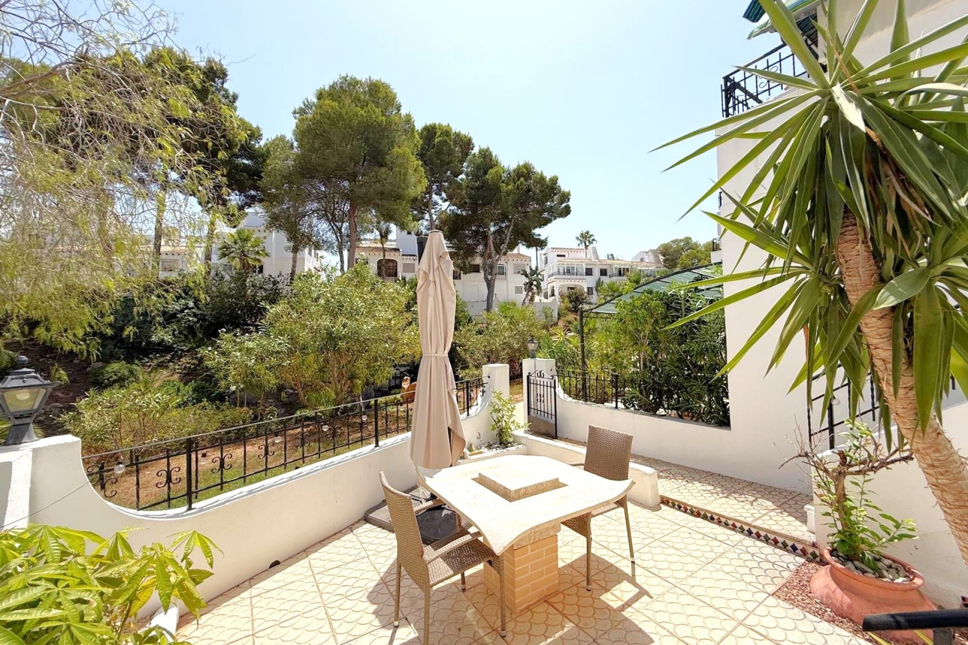 Resale - Townhouse -
Orihuela Costa - Villamartin