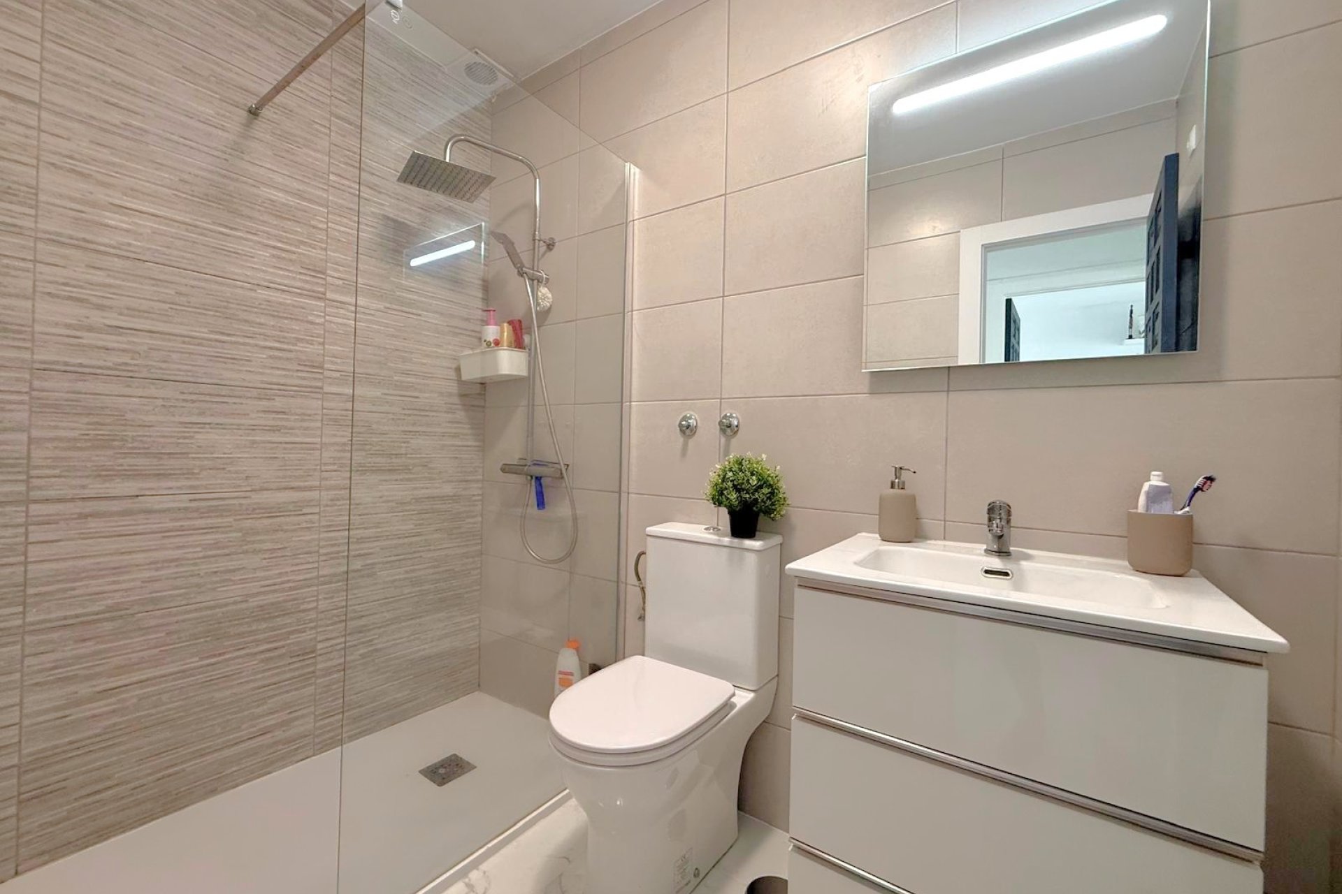 Resale - Townhouse -
Orihuela Costa - Villamartin