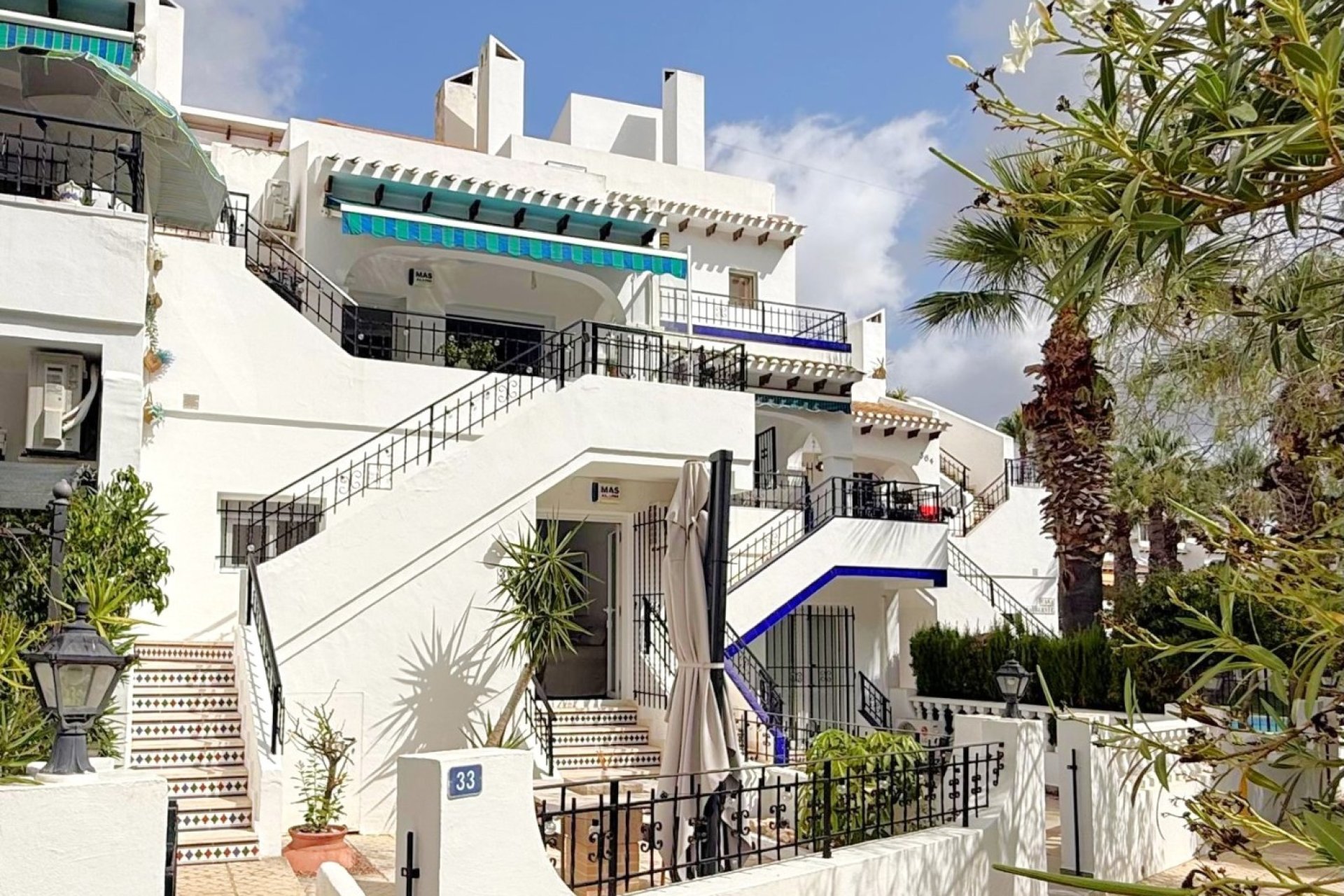 Resale - Townhouse -
Orihuela Costa - Villamartin