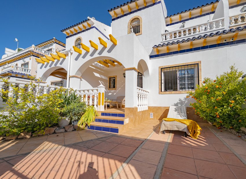 Resale - Townhouse -
Playa Flamenca