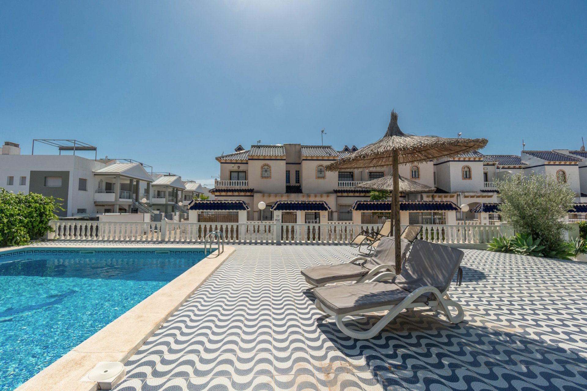 Resale - Townhouse -
Playa Flamenca