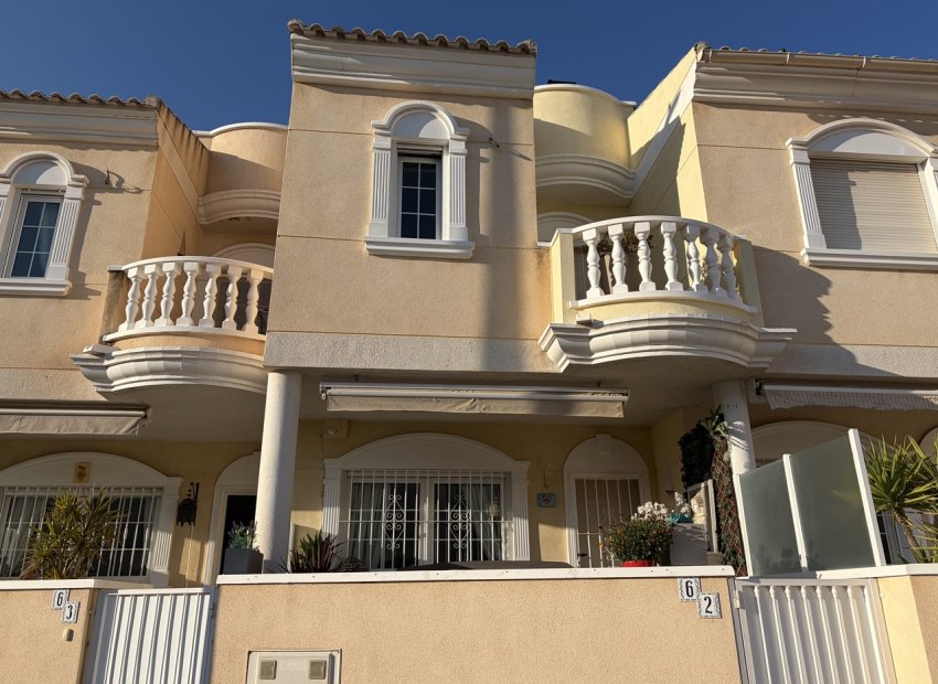 Resale - Townhouse -
Rojales - Heredades