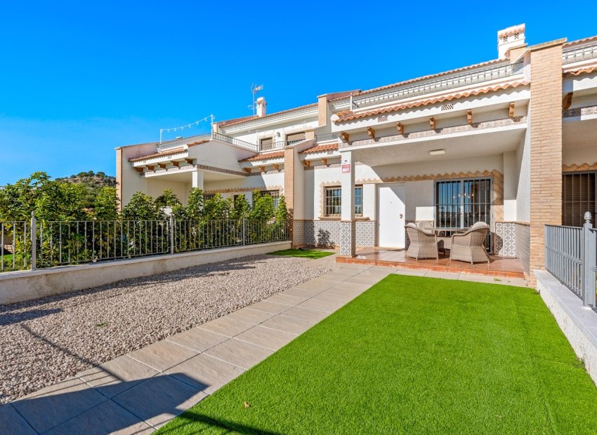 Resale - Townhouse -
San Miguel de Salinas