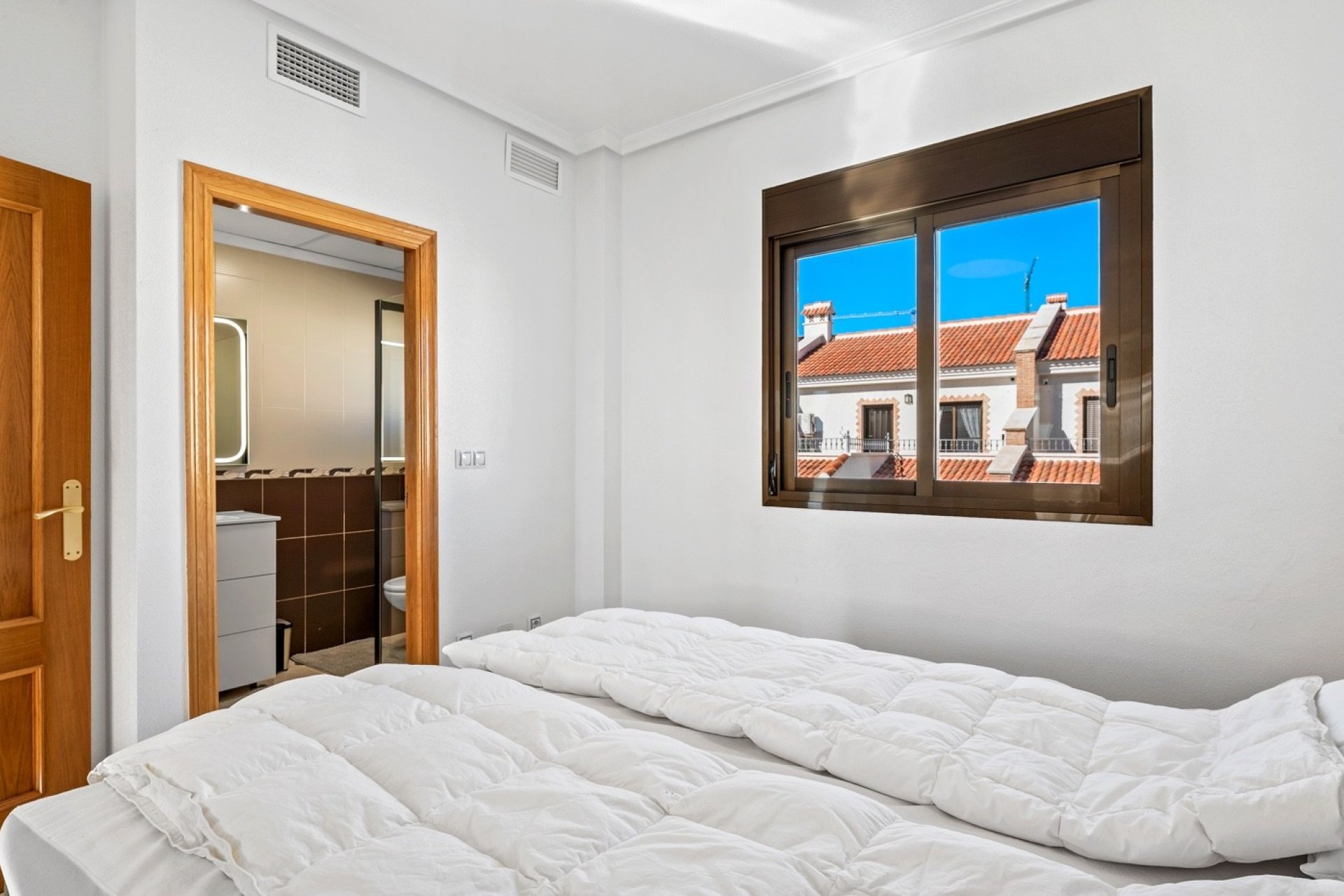 Resale - Townhouse -
San Miguel de Salinas