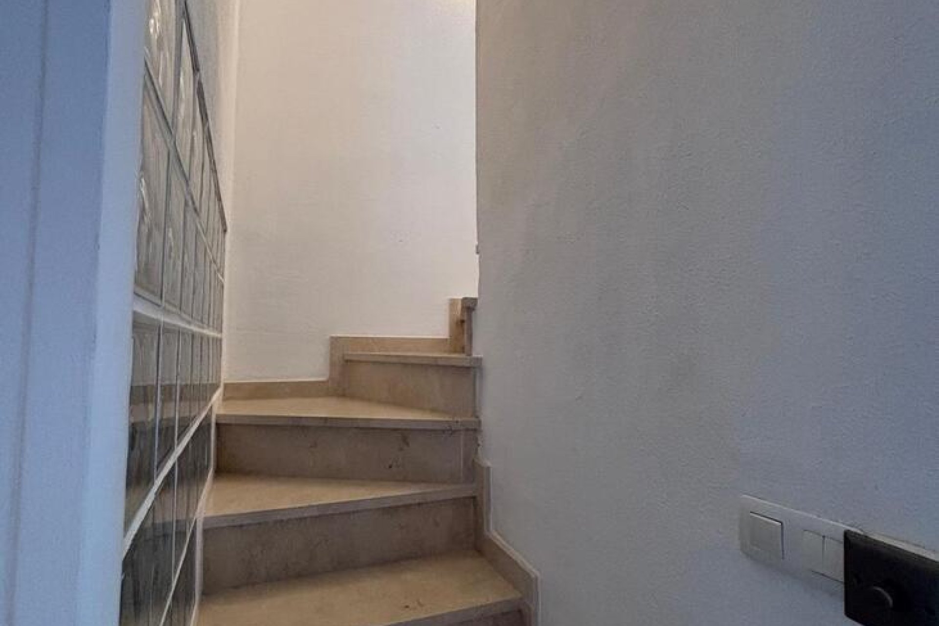 Resale - Townhouse -
Villamartín - Costa Blanca
