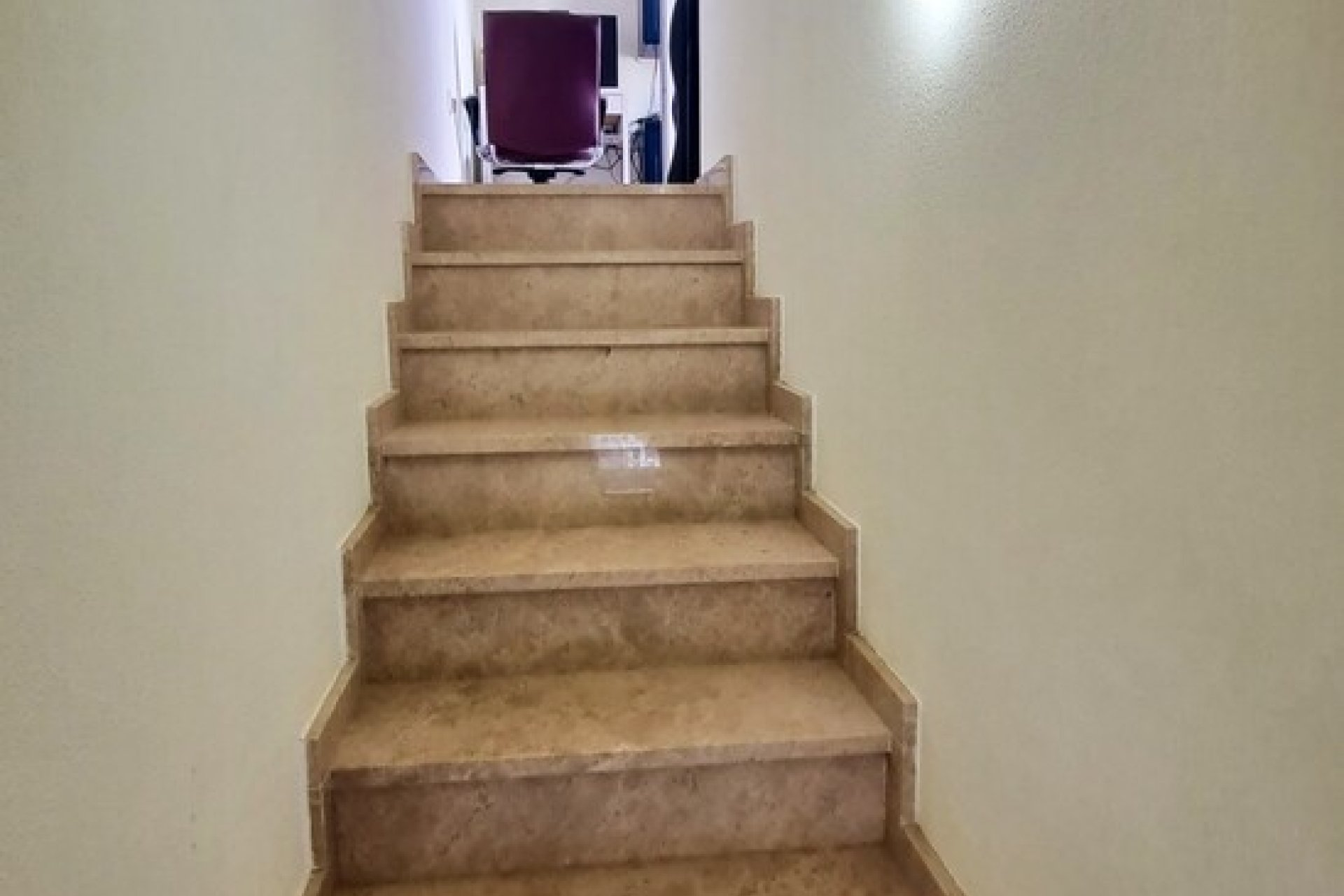 Resale - Townhouse -
Villamartín - Las Filipinas