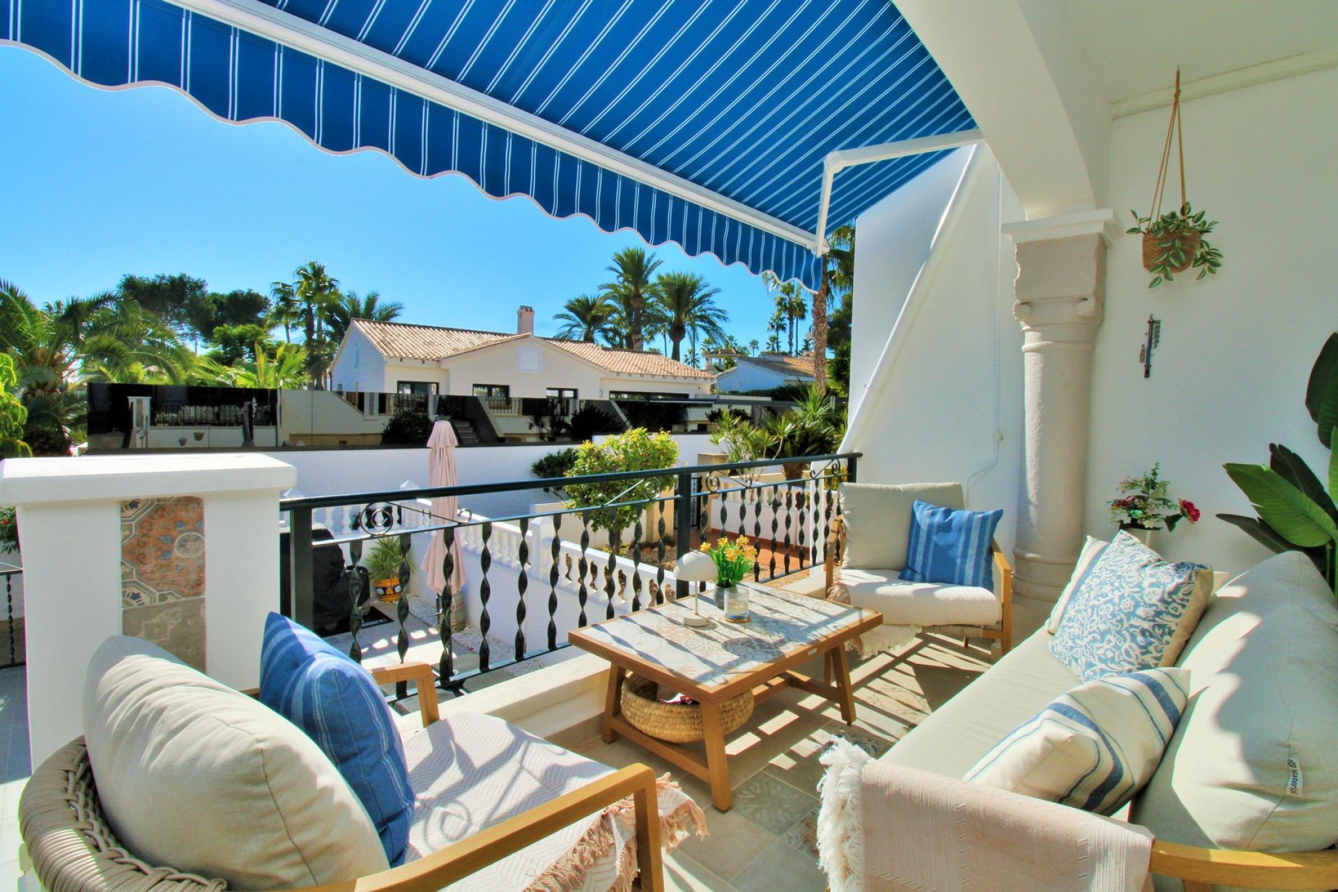 Resale - Townhouse -
Villamartín - Las Violetas