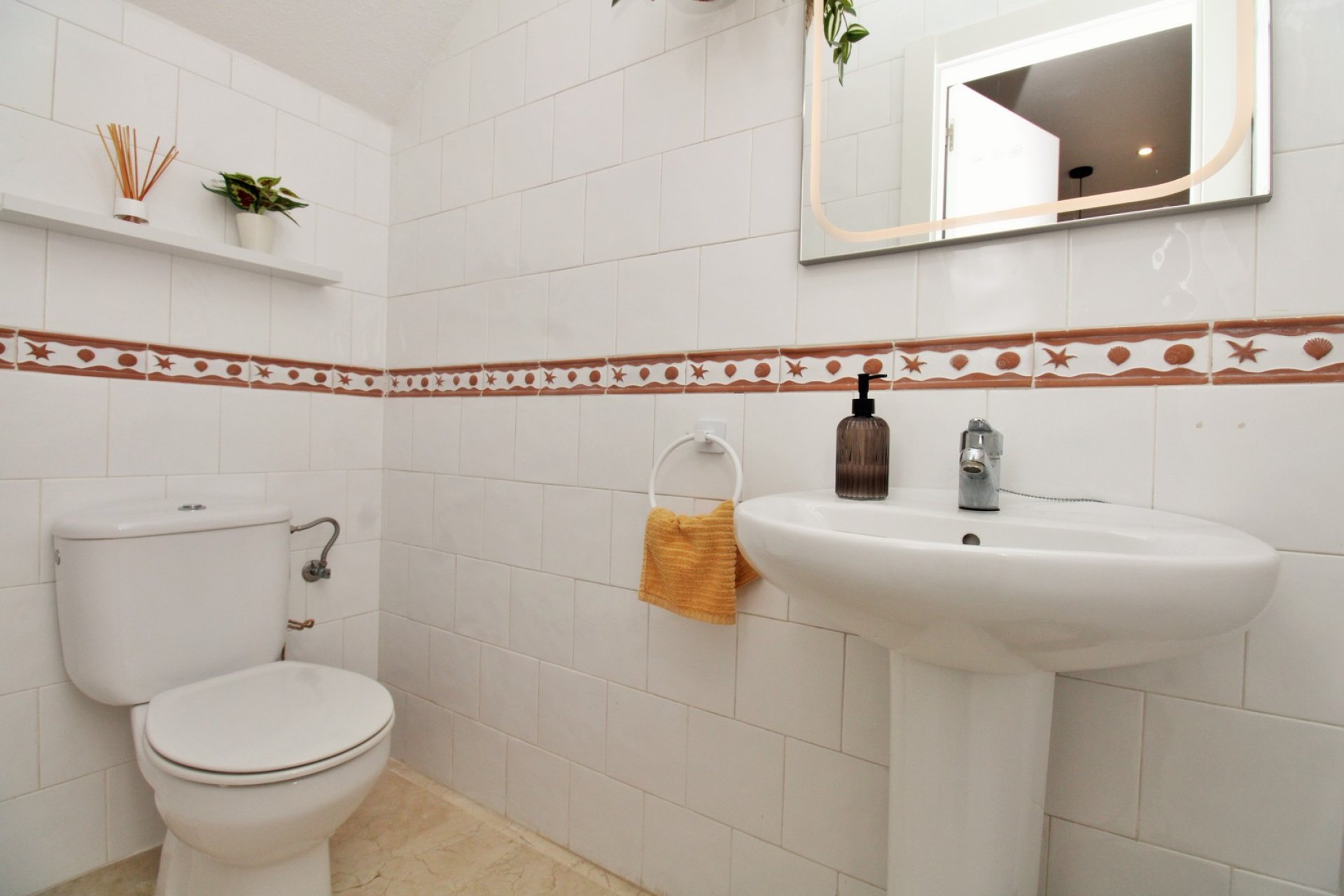 Resale - Townhouse -
Villamartín - Las Violetas