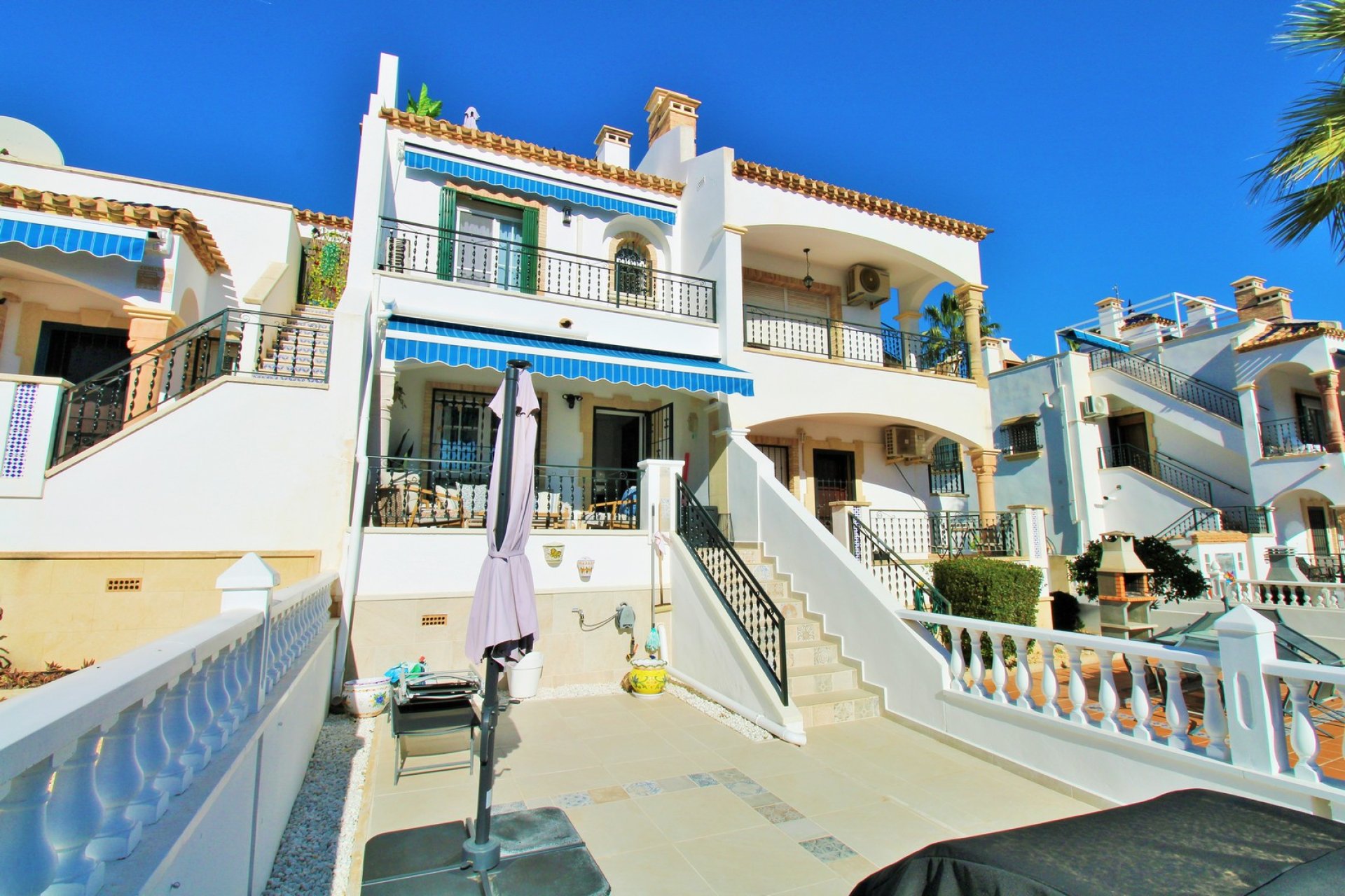 Resale - Townhouse -
Villamartín - Las Violetas