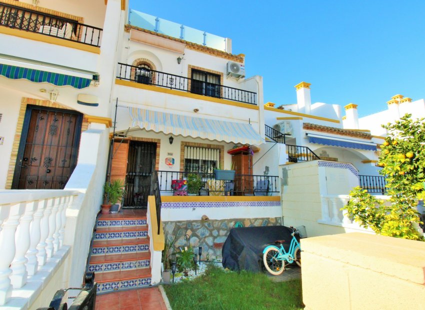 Resale - Townhouse -
Villamartín - Los Dolses