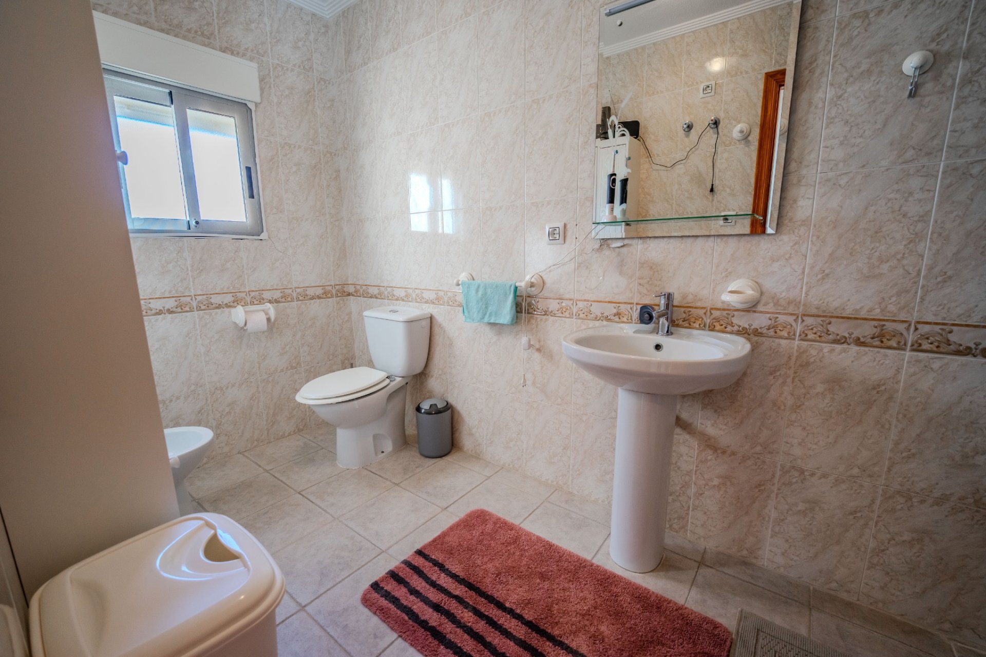 Resale - Townhouse -
Villamartin - Montegolf