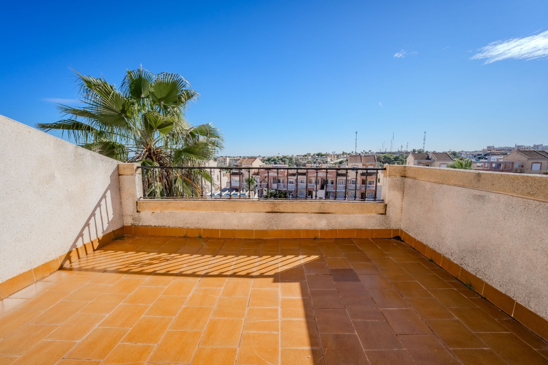 Resale - Townhouse -
Villamartin - Montegolf