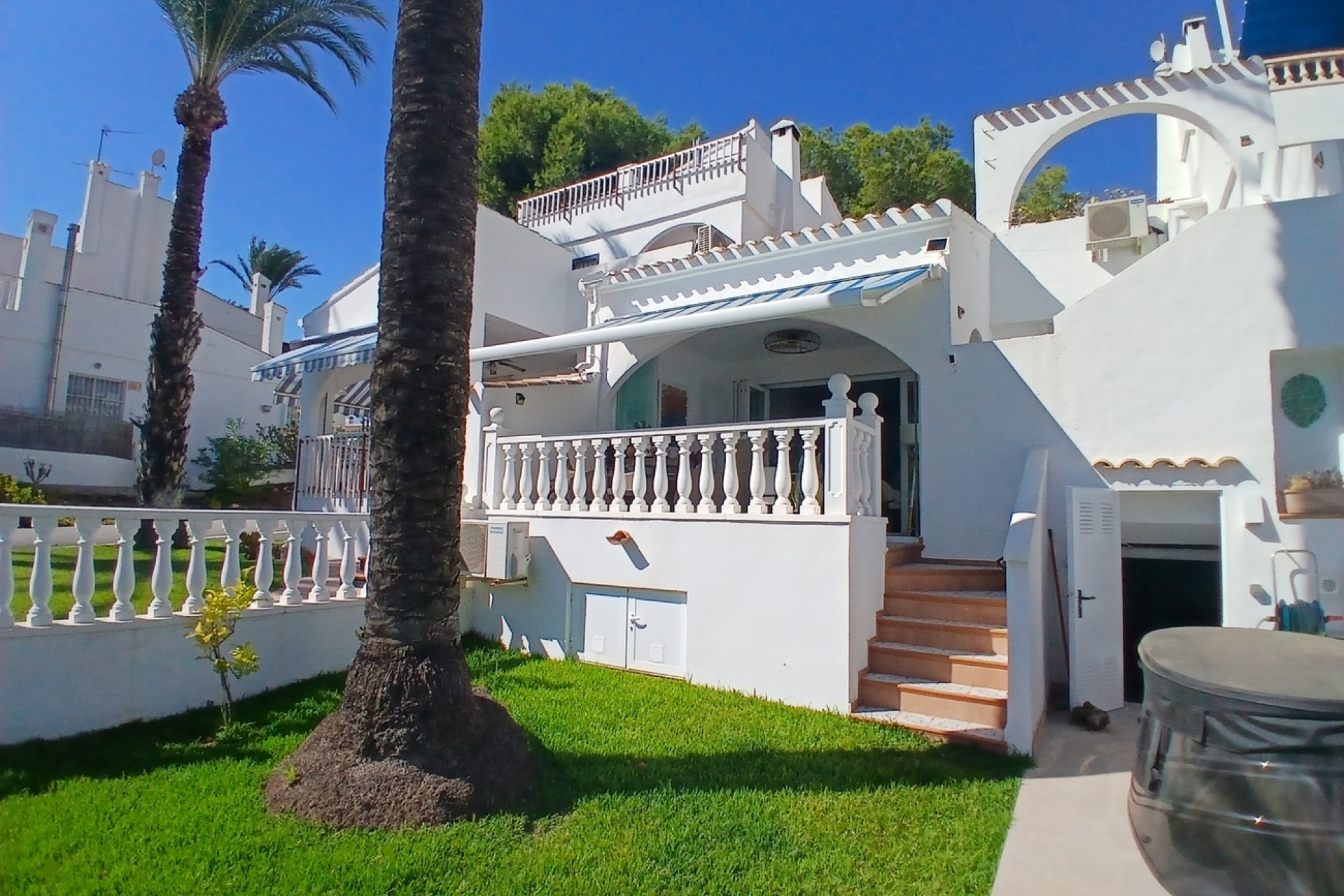 Resale - Townhouse -
Villamartín - Orihuela Costa
