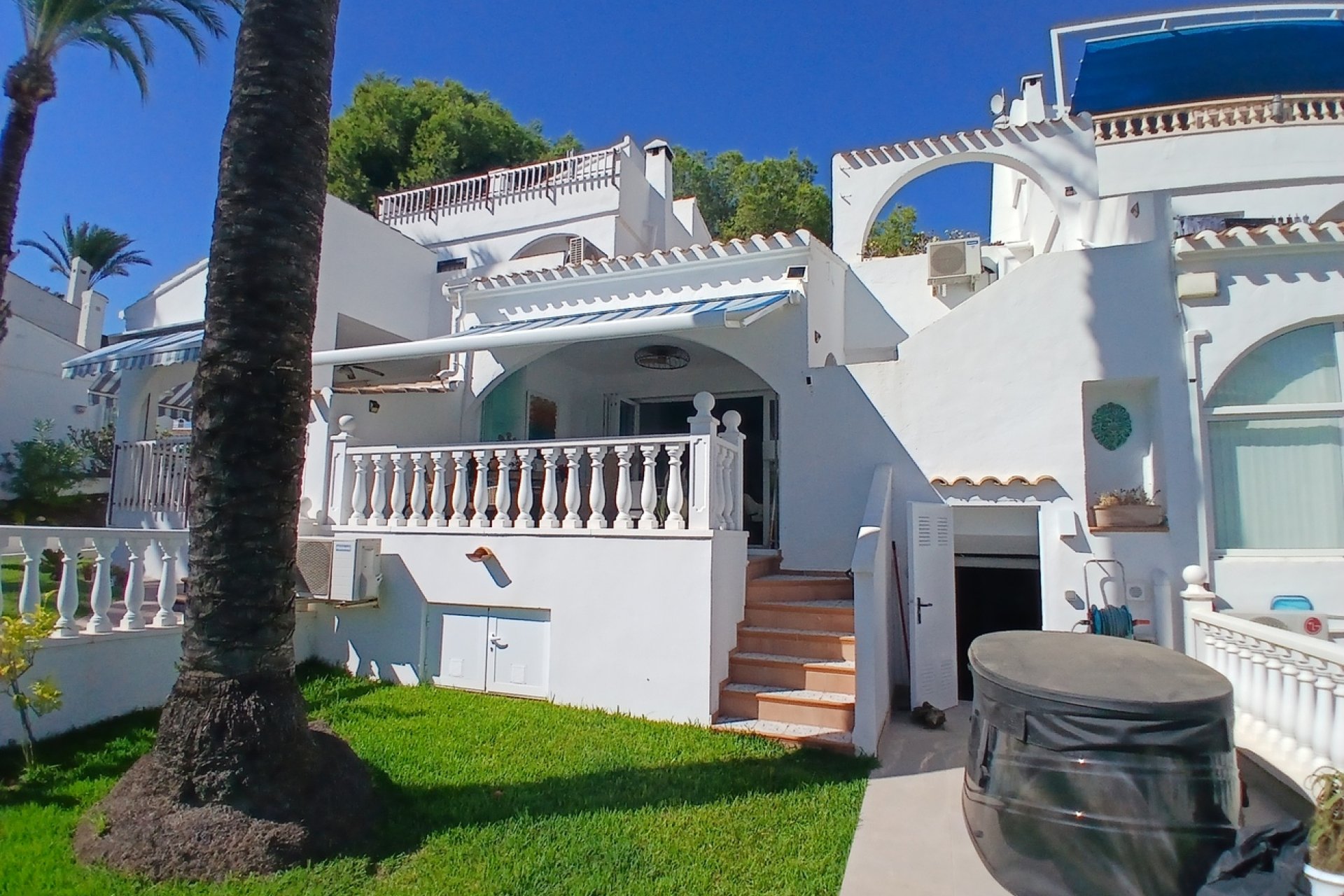Resale - Townhouse -
Villamartín - Orihuela Costa