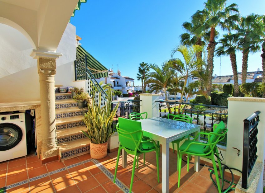 Resale - Townhouse -
Villamartín - Pau 8