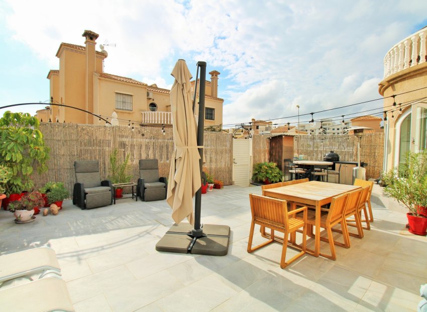 Resale - Townhouse -
Villamartín - Villamartin