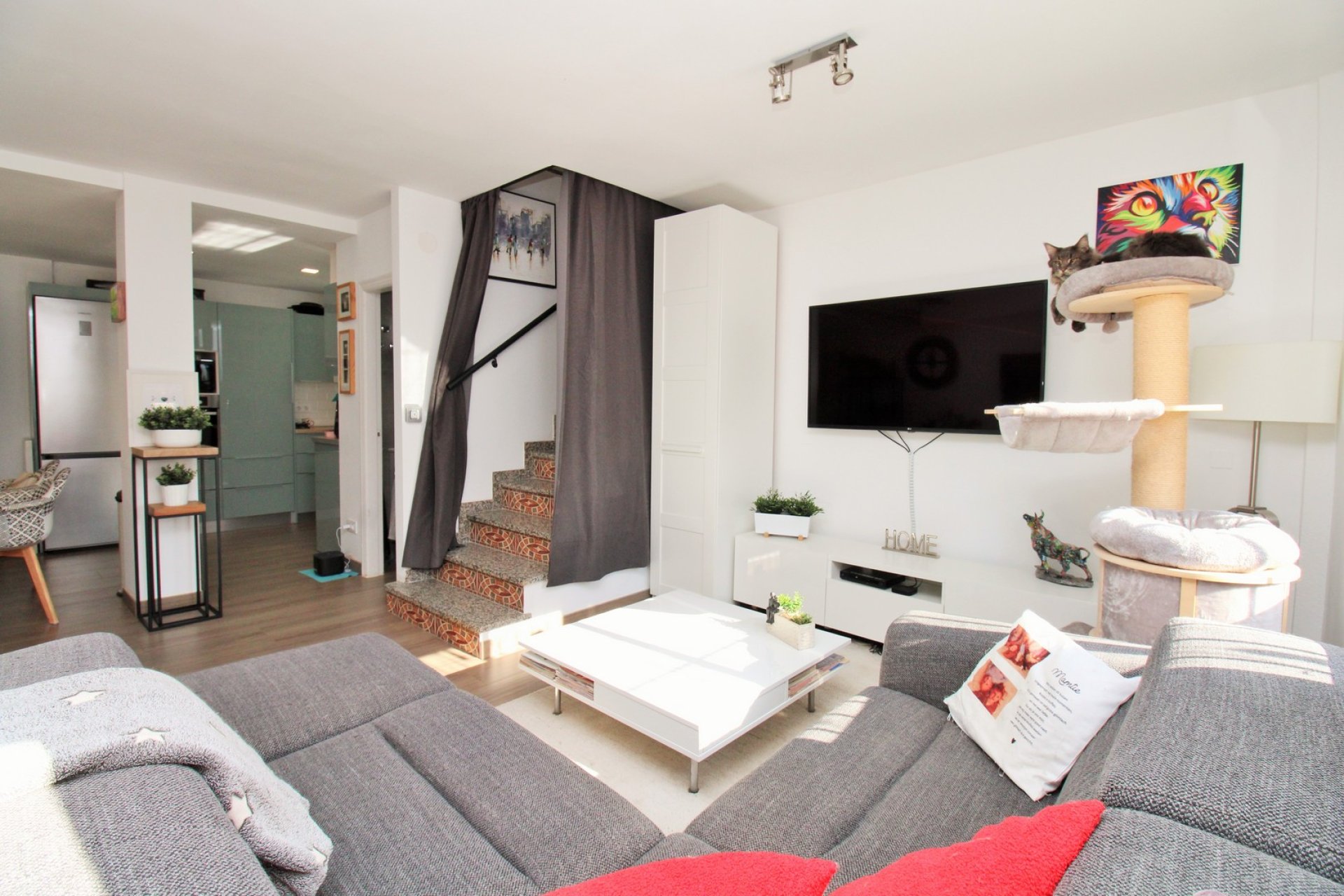 Resale - Townhouse -
Villamartín - Villamartin