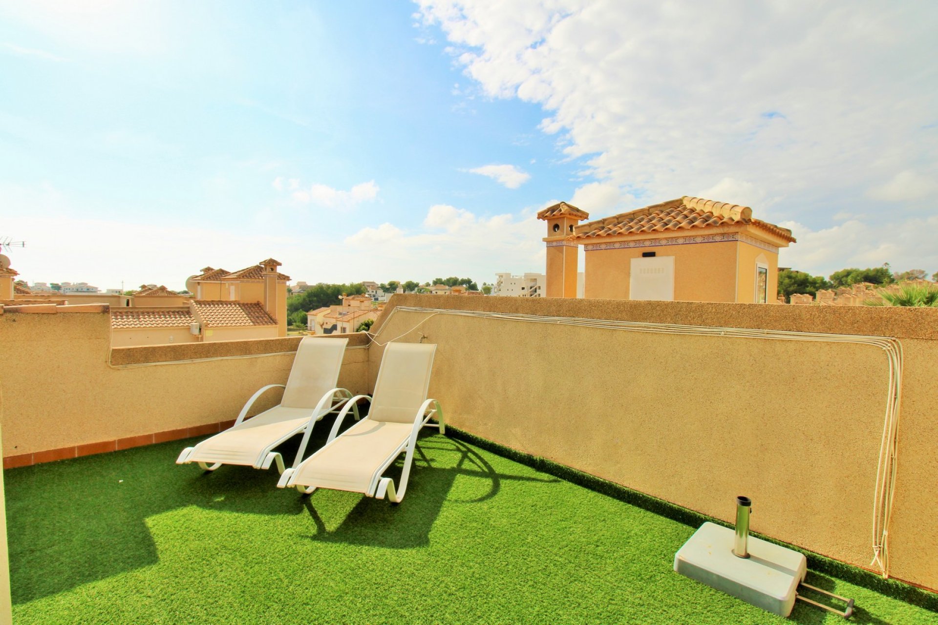 Resale - Townhouse -
Villamartín - Villamartin