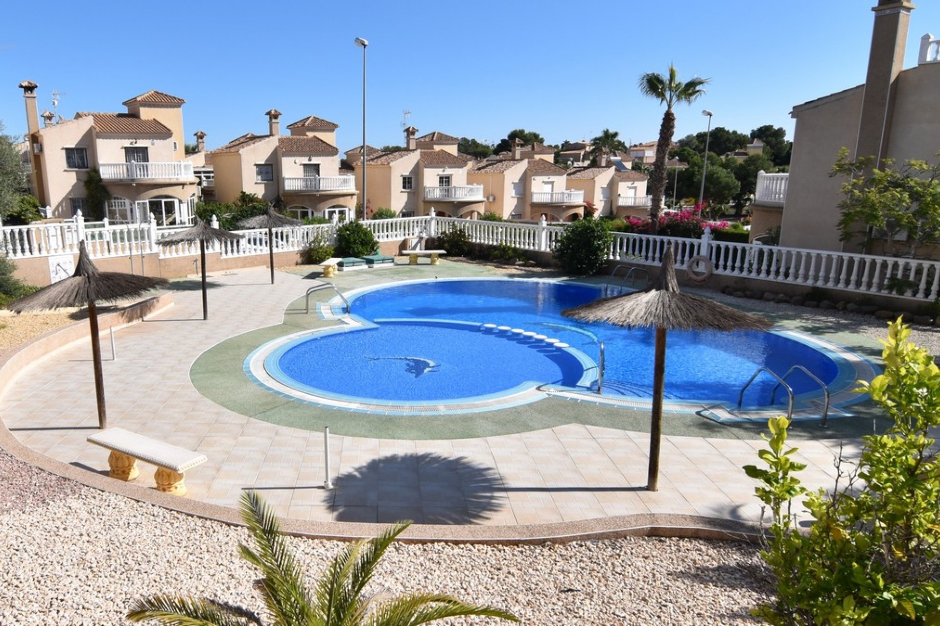 Resale - Townhouse -
Villamartín - Villamartin