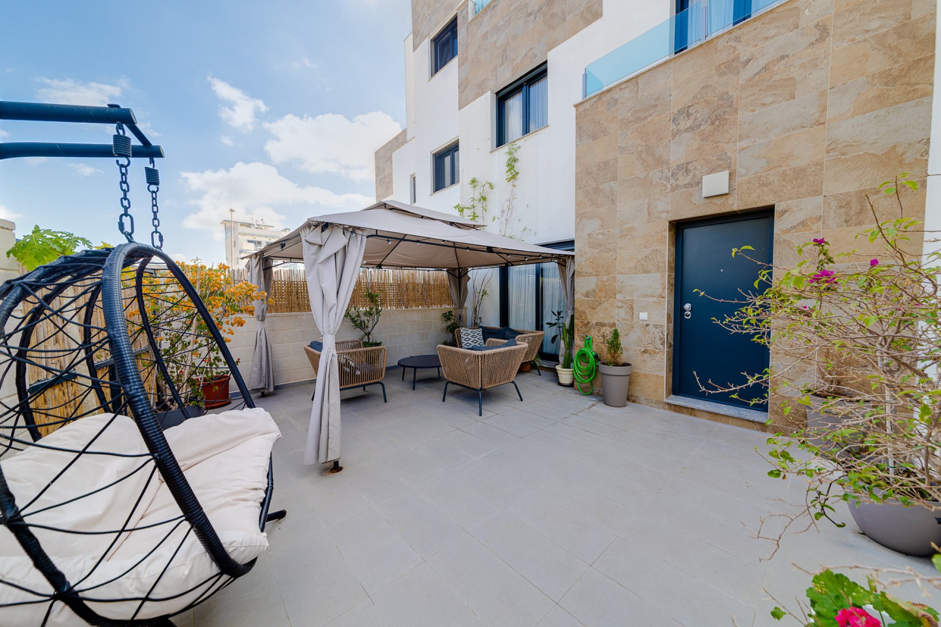 Resale - Townhouse -
Villamartín - Villamartin