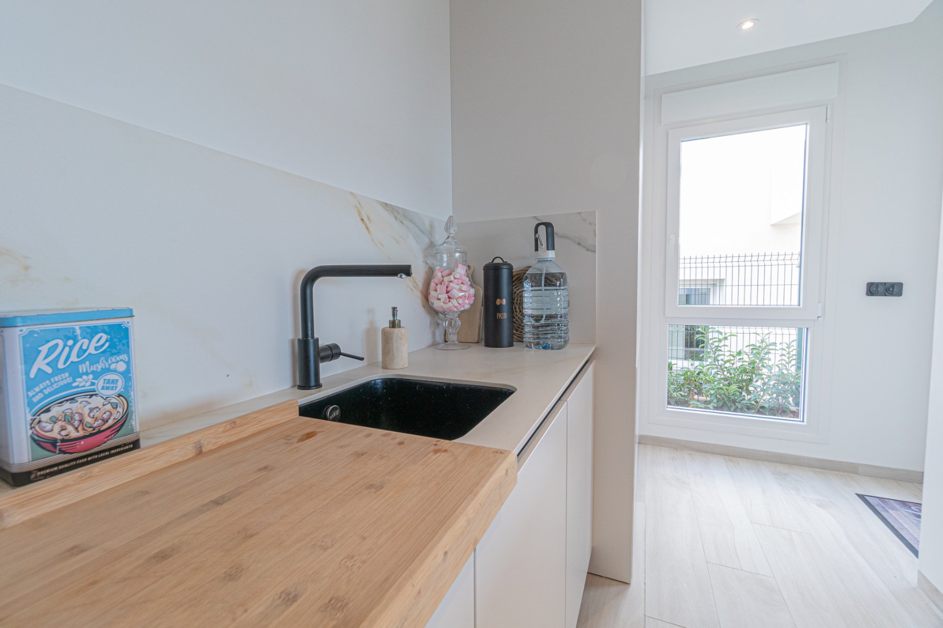 Resale - Villa -
Algorfa - La Finca Golf