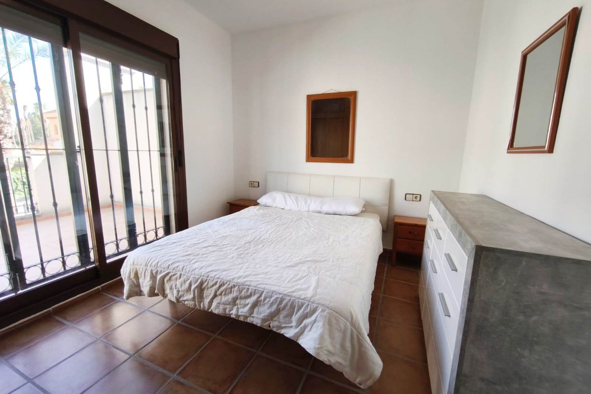 Resale - Villa -
Algorfa - La Finca Golf