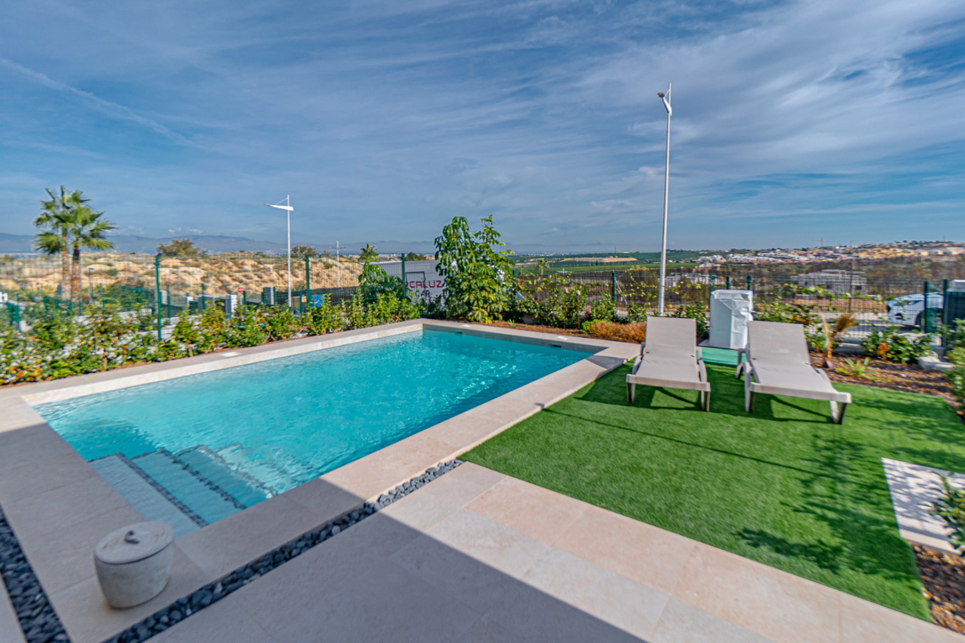 Resale - Villa -
Algorfa - La Finca