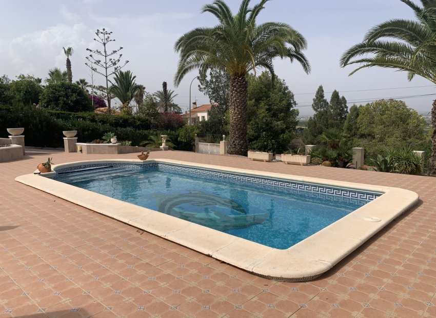 Resale - Villa -
Algorfa (montemar)