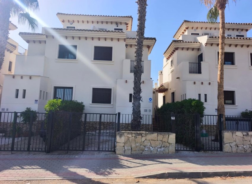 Resale - Villa -
Algorfa