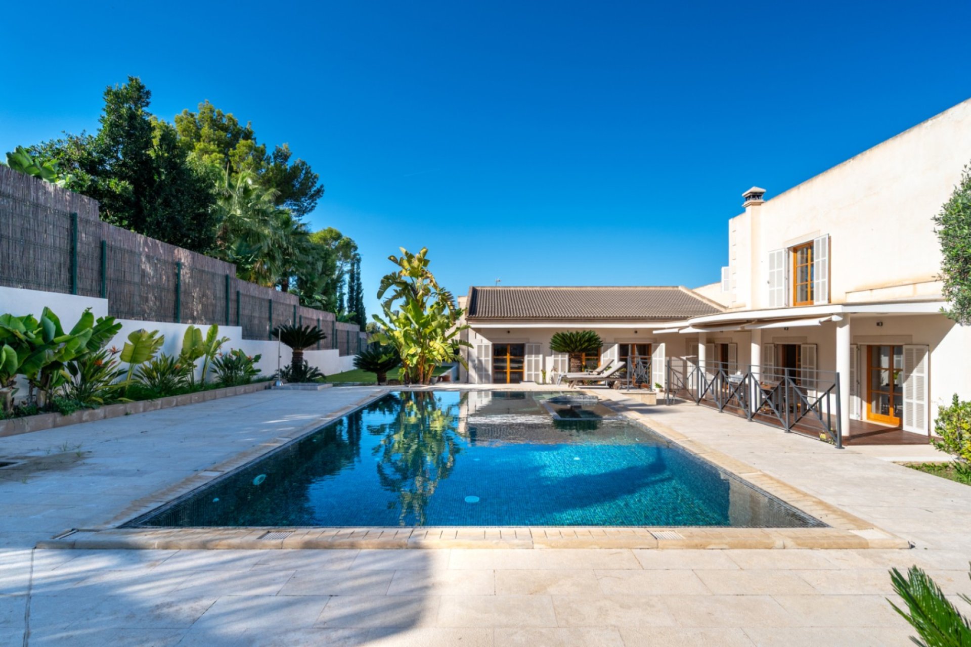 Resale - Villa -
Calviá - Mallorca
