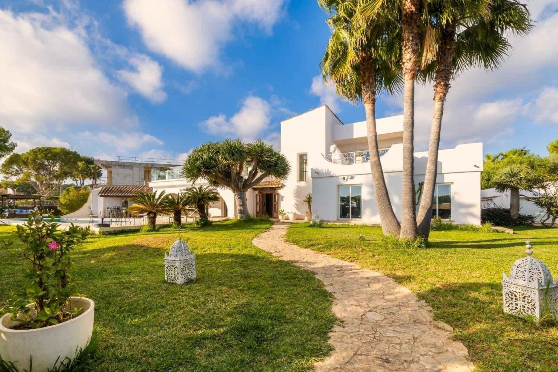 Resale - Villa -
Calviá - Mallorca