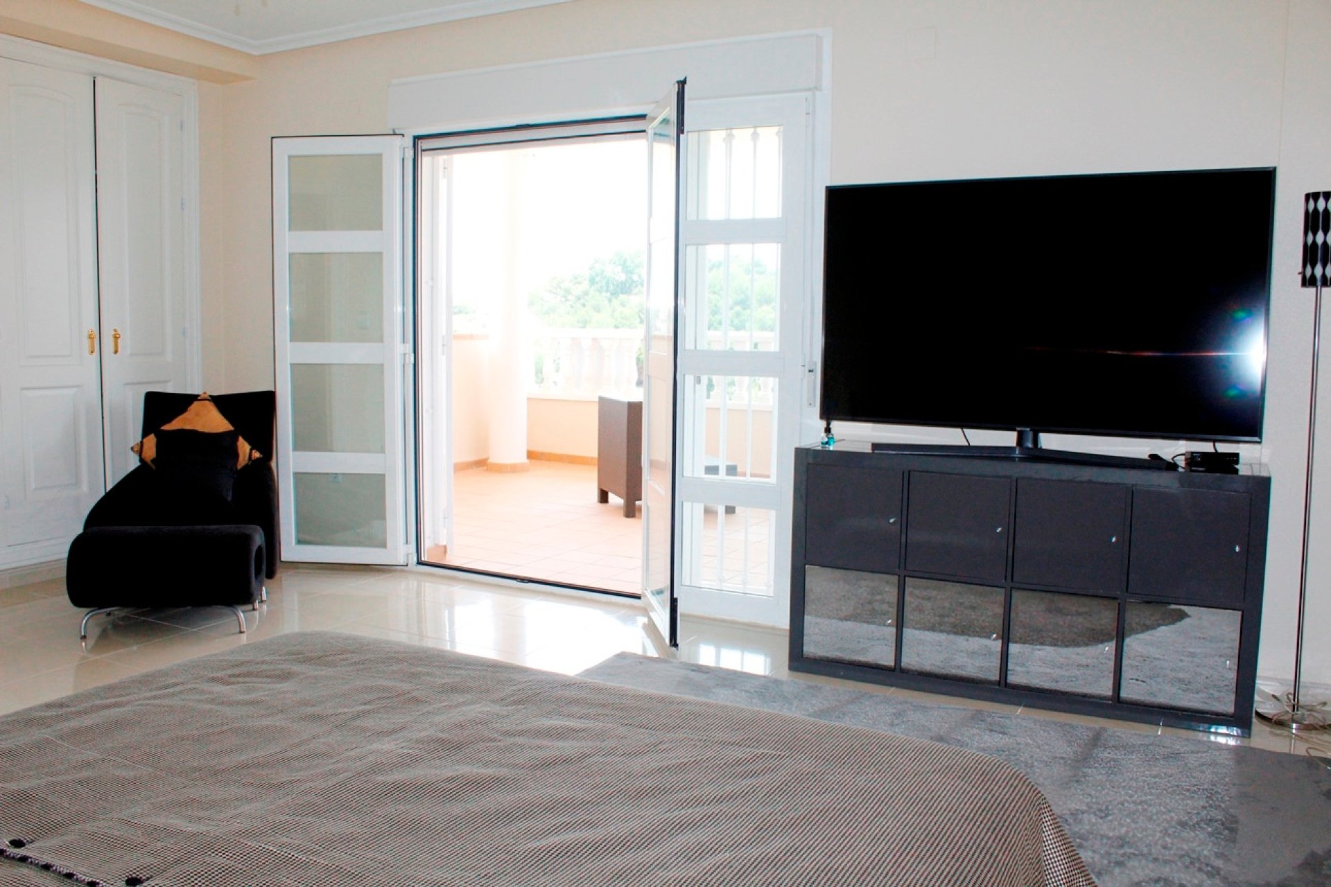 Resale - Villa -
Campoamor