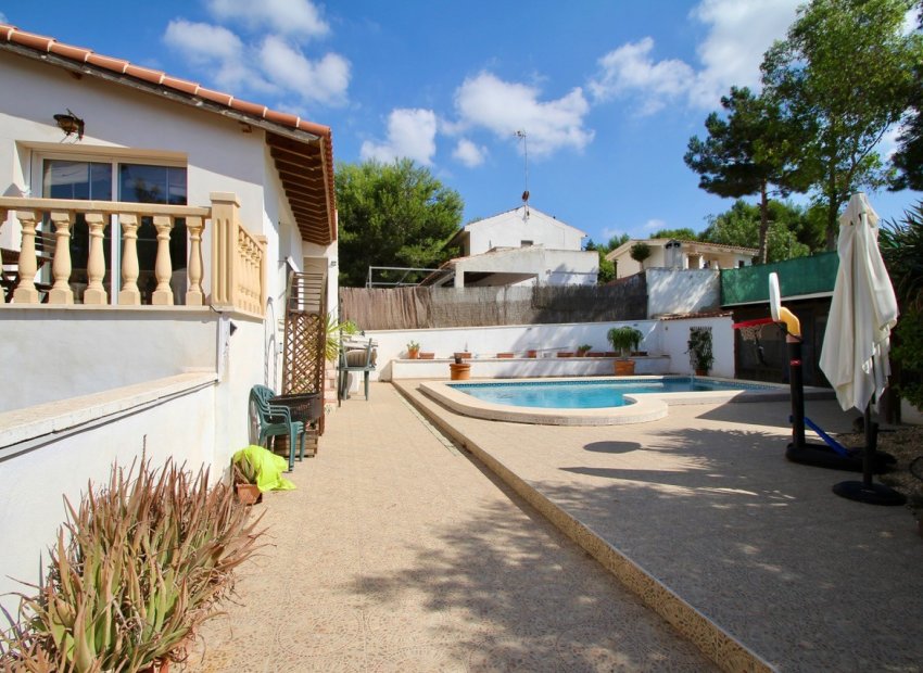 Resale - Villa -
Fortuna