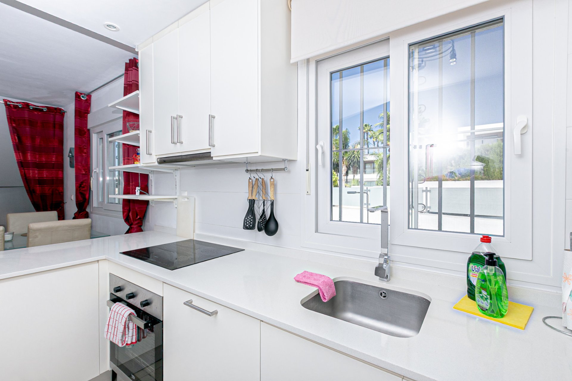 Resale - Villa -
La Marina