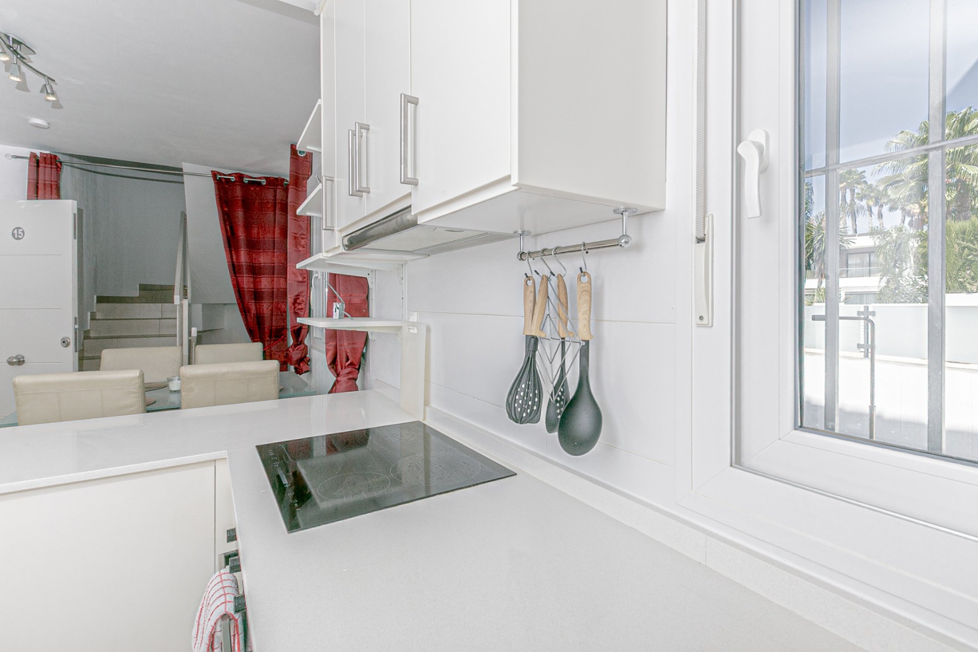 Resale - Villa -
La Marina