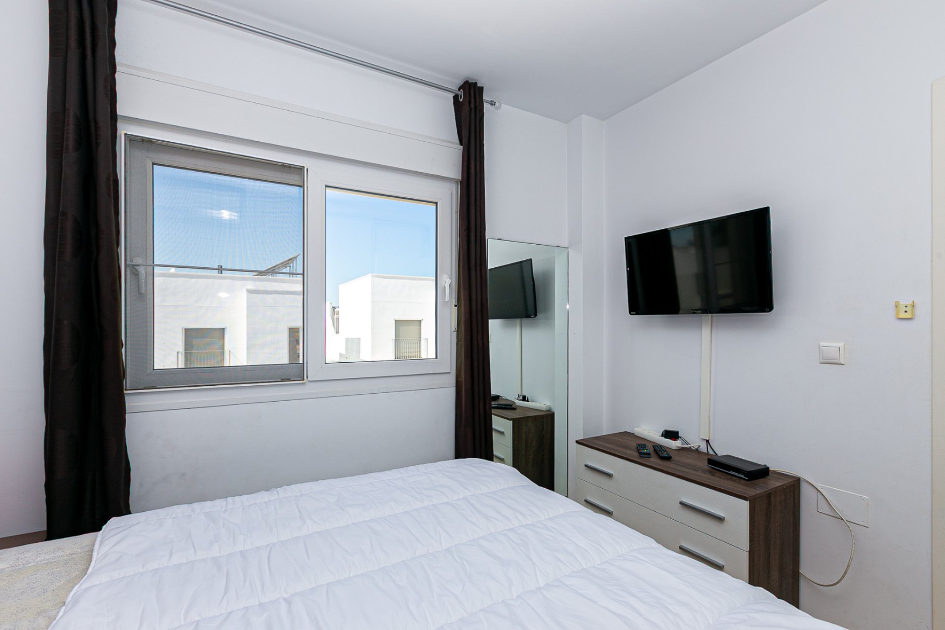 Resale - Villa -
La Marina