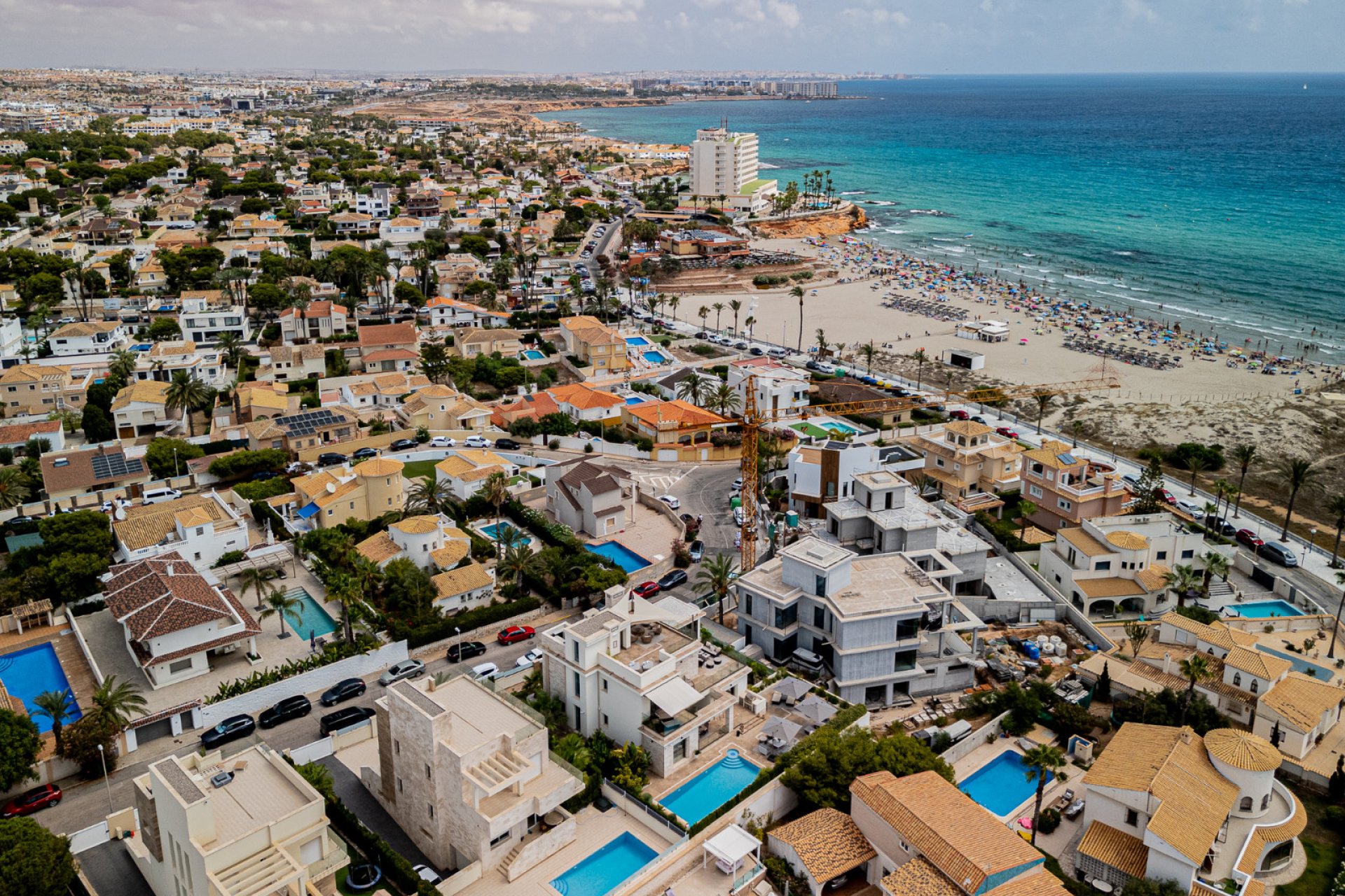 Resale - Villa -
La Zenia - Beachside