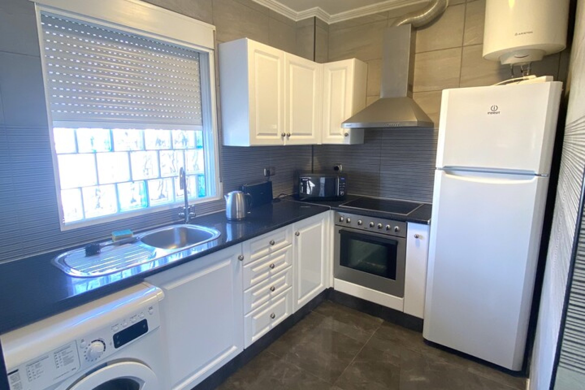 Resale - Villa -
La Zenia - Costa Blanca