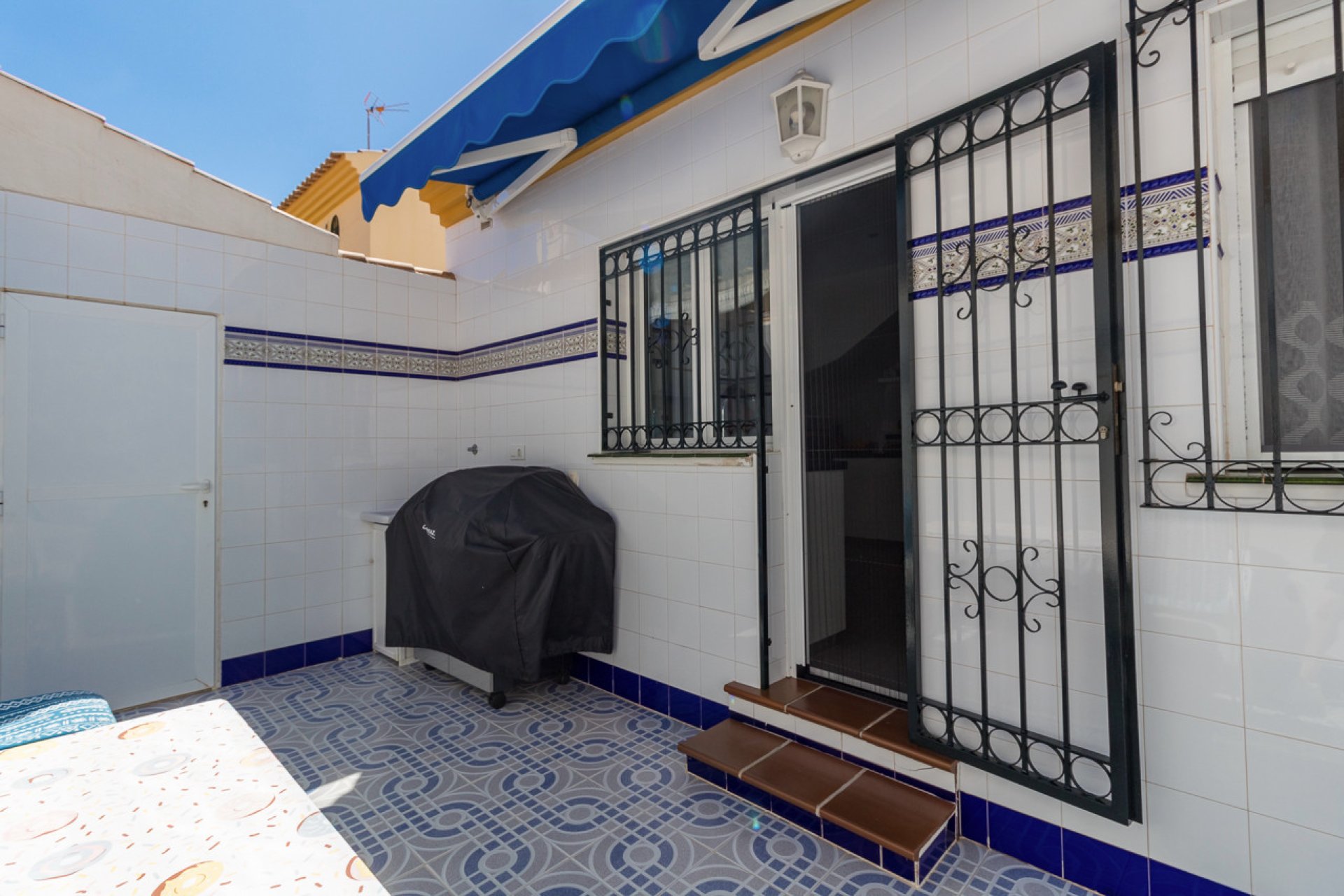 Resale - Villa -
La Zenia