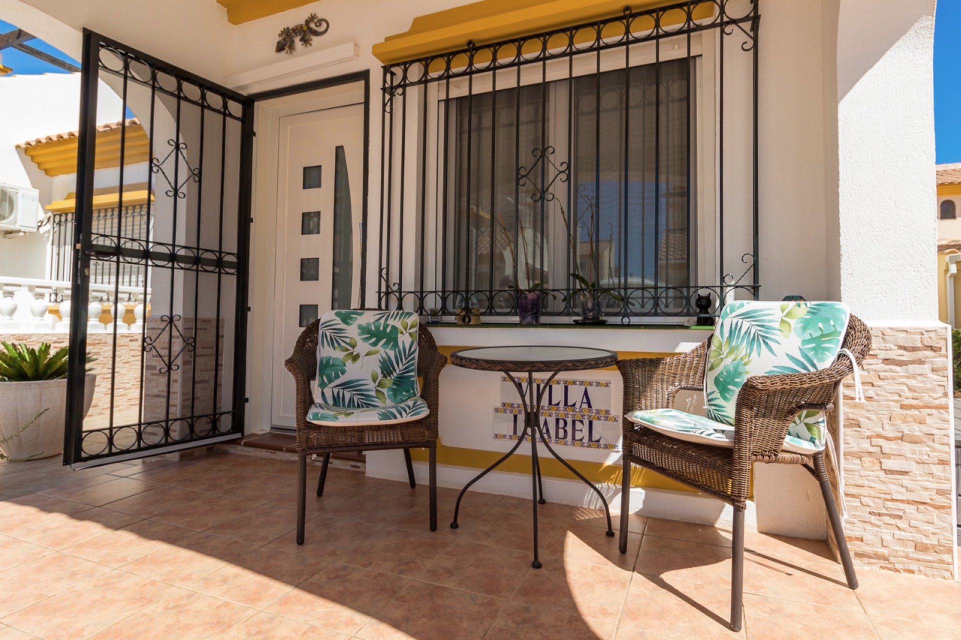 Resale - Villa -
La Zenia