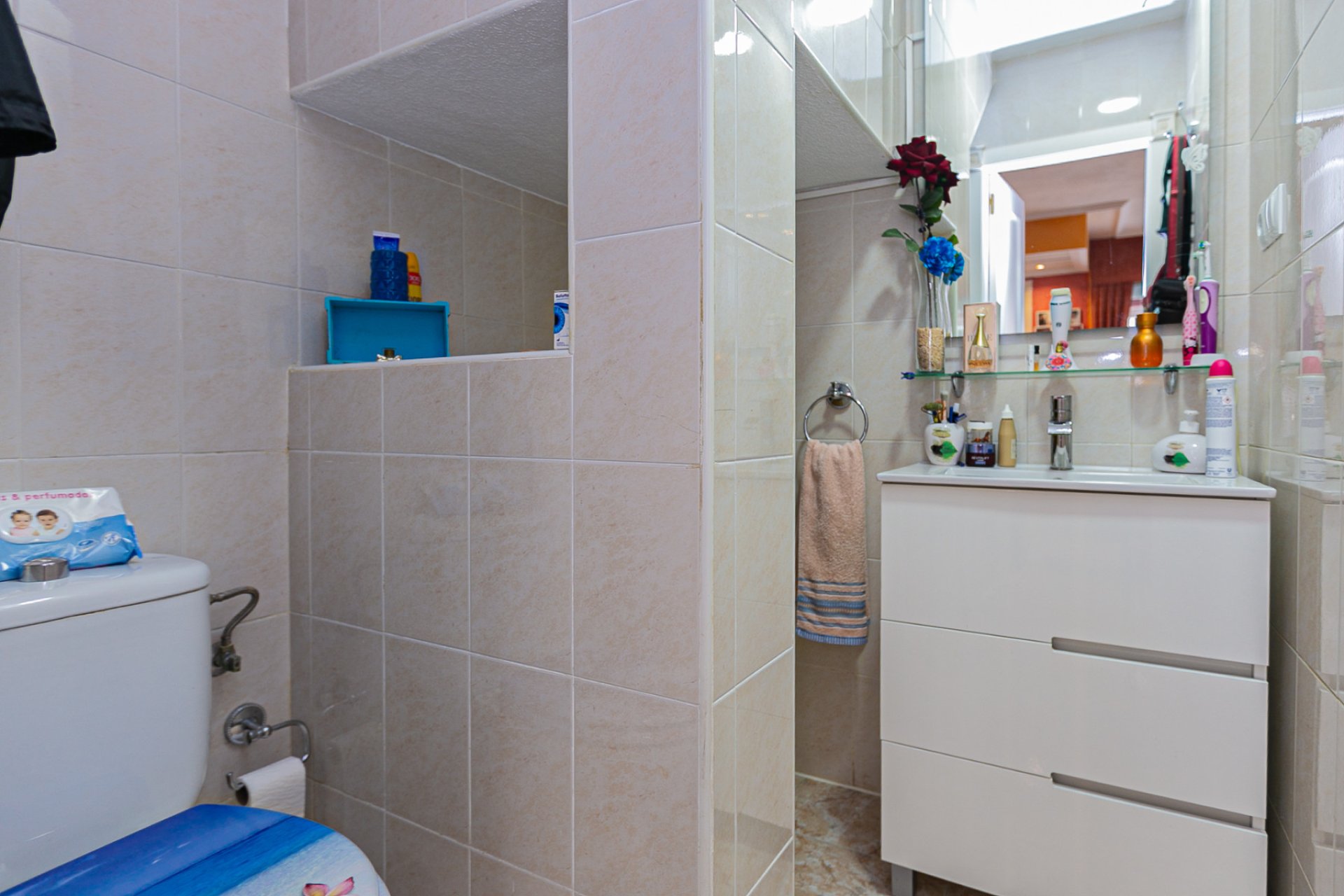 Resale - Villa -
Los Altos
