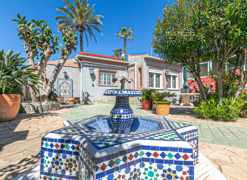 Resale - Villa -
Los Balcones - Los Balcones - Los Altos del Edén