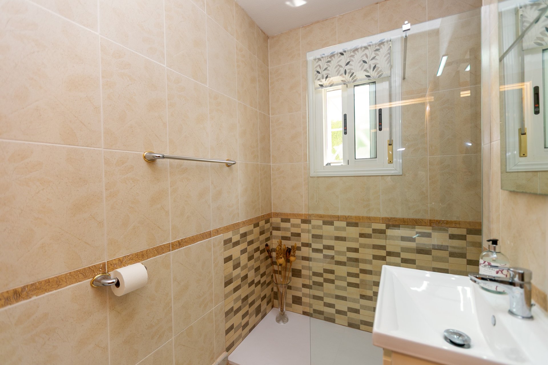 Resale - Villa -
Los Balcones - Los Balcones - Los Altos del Edén