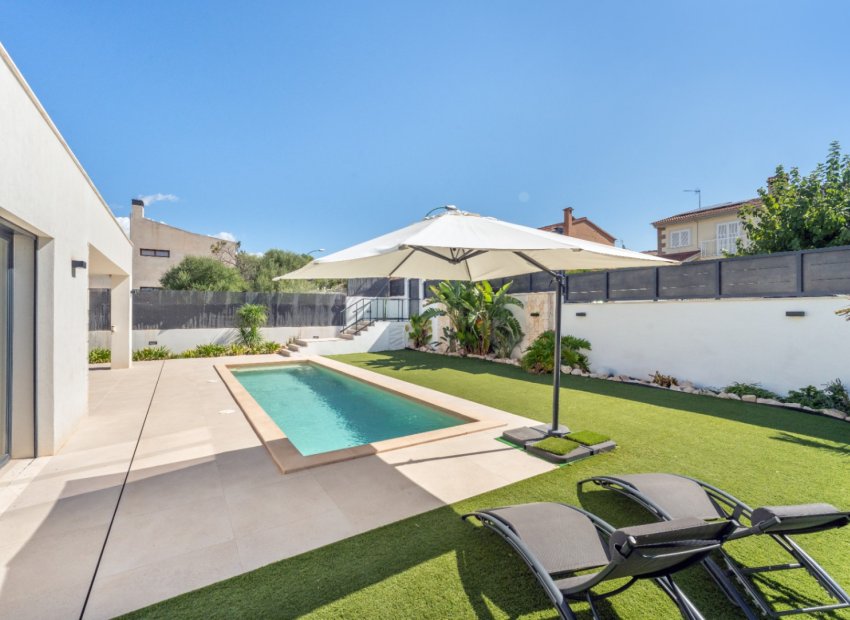 Resale - Villa -
Marrachí - Mallorca