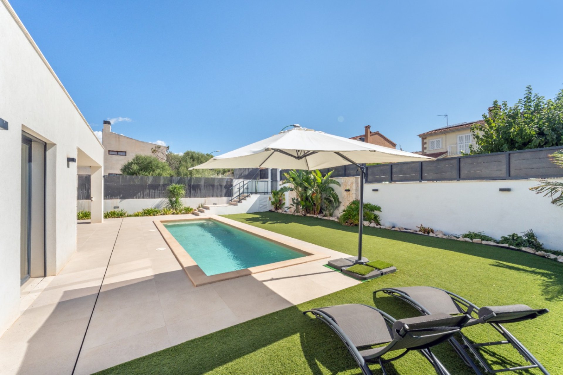 Resale - Villa -
Marrachí - Mallorca