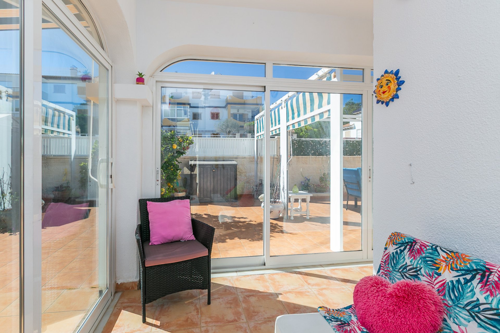 Resale - Villa -
Mil Palmeras - Riomar